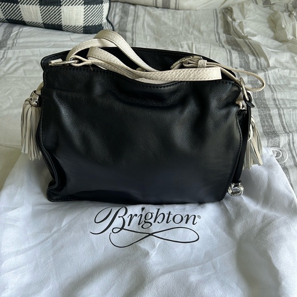 Brighton Crossbody/Shoulder Bag - Picture 3 of 6